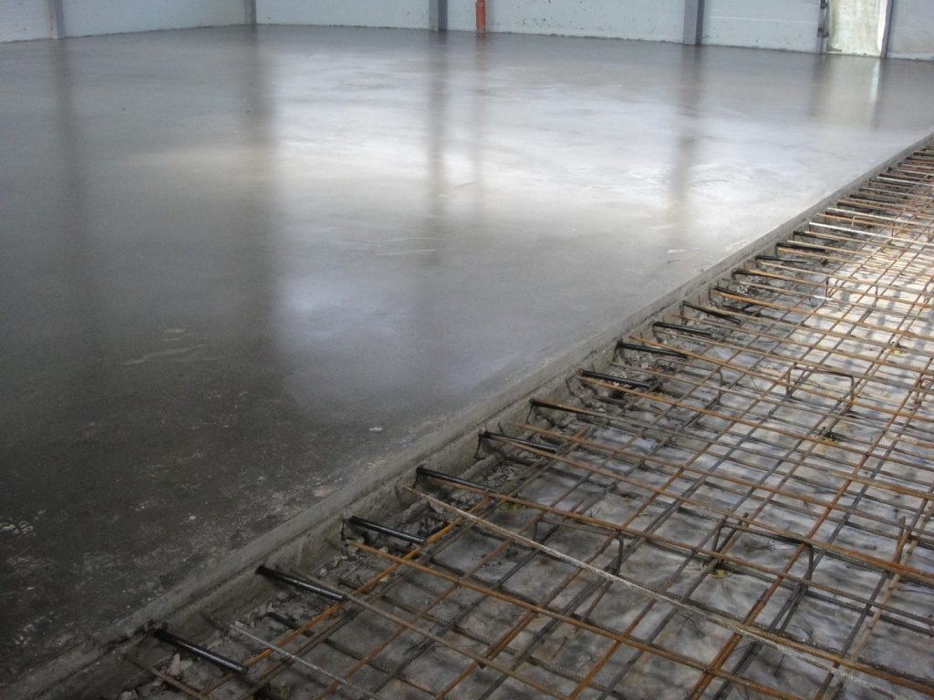 Как сделать качественные бетонные полы